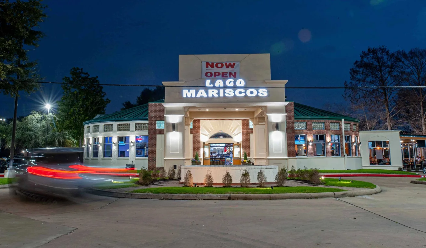 Lago Mariscos business photo