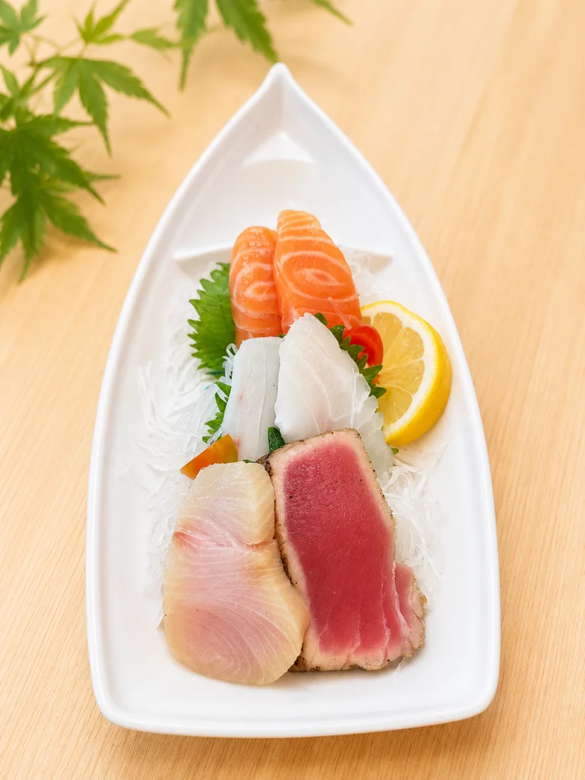 Momo Sushi and Asian Bistro, business photo 3