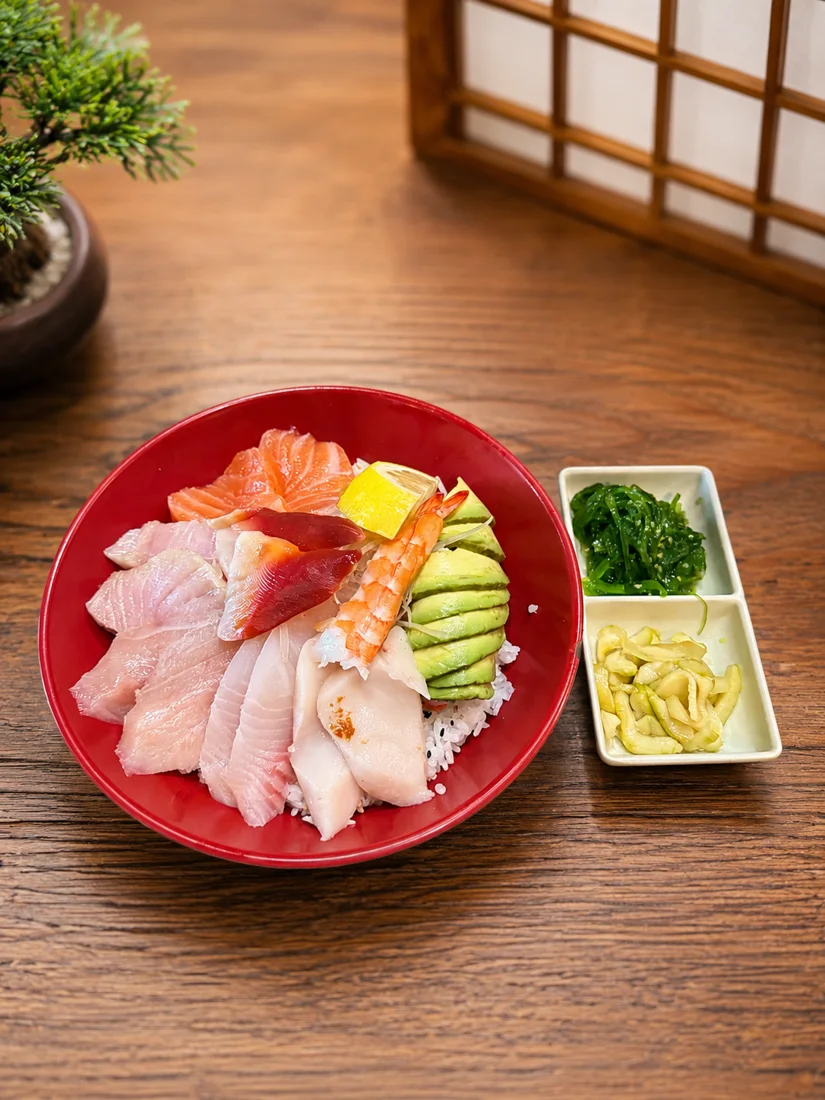 Momo Sushi and Asian Bistro business photo